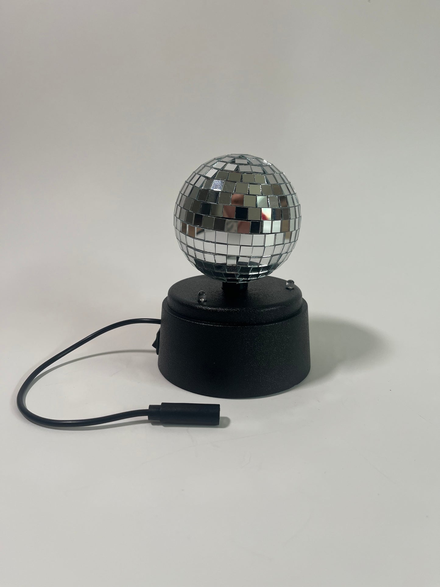 Switch-Adapted Mirror Ball